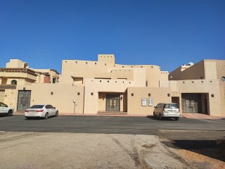 للبيع فيلا شبه قصر فاخر جدا تشطيبات فاخره