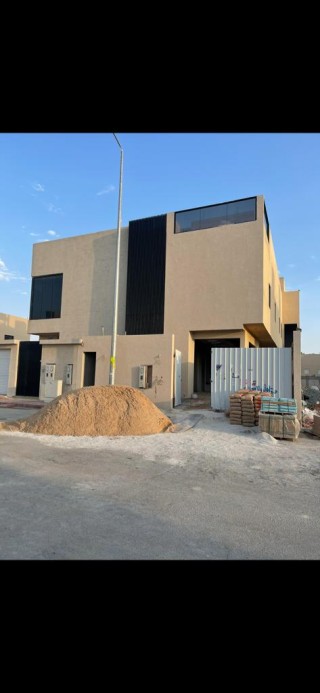 فيلا تحت التشطيب للبيع حي النرجس