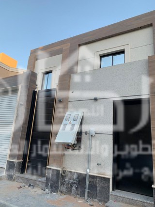 فيلا للايجار حي العارض